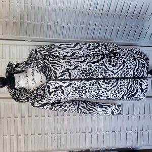 Samuel Dong white and black full zip ruffle collar long coat/jacket size XS
